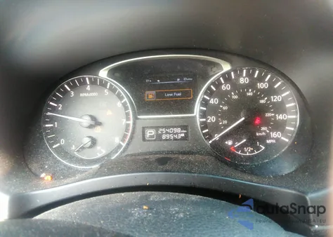 2015 Nissan Altima 2.5 S из США, поврежденный, VIN 1N4AL3AP2FN392263